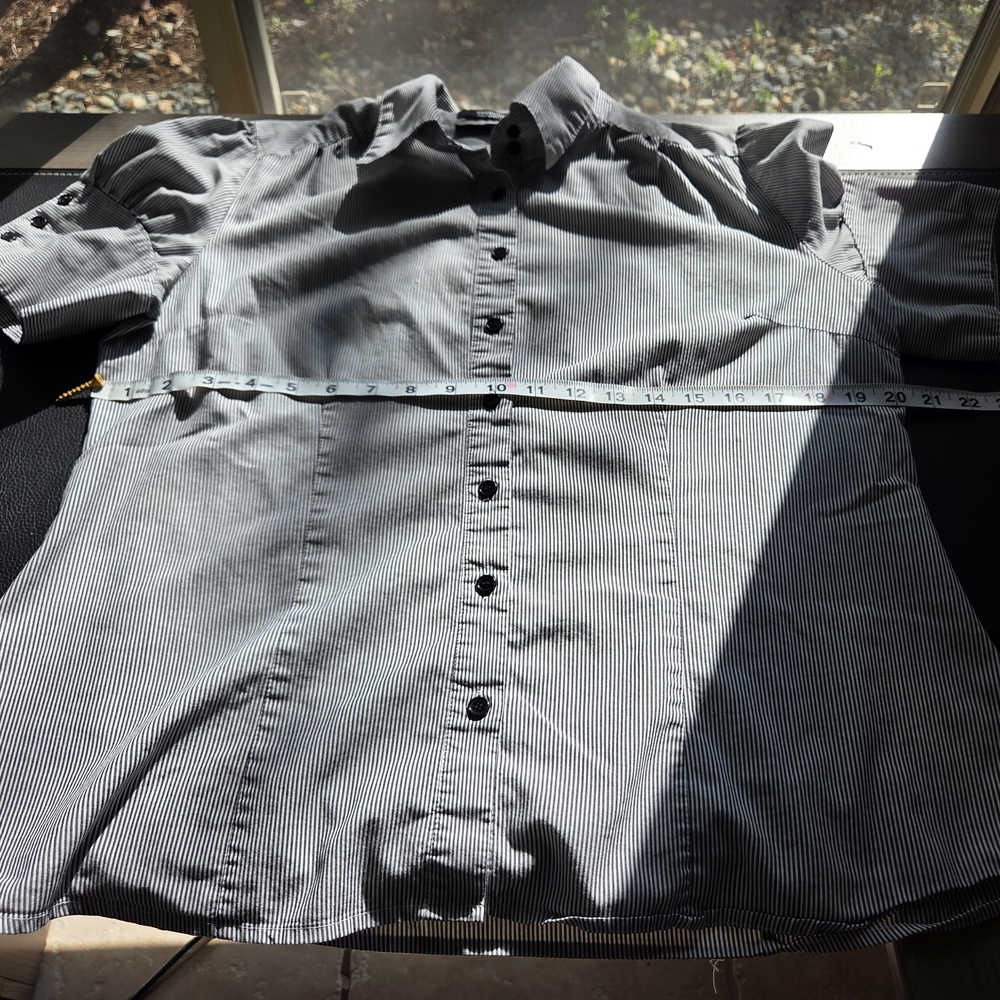 Apt. 9 Women's Gray Striped Short Sleeve Top